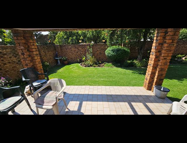 3 BEDROOM TOWNHOUSE FOR SALE IN RANDHART